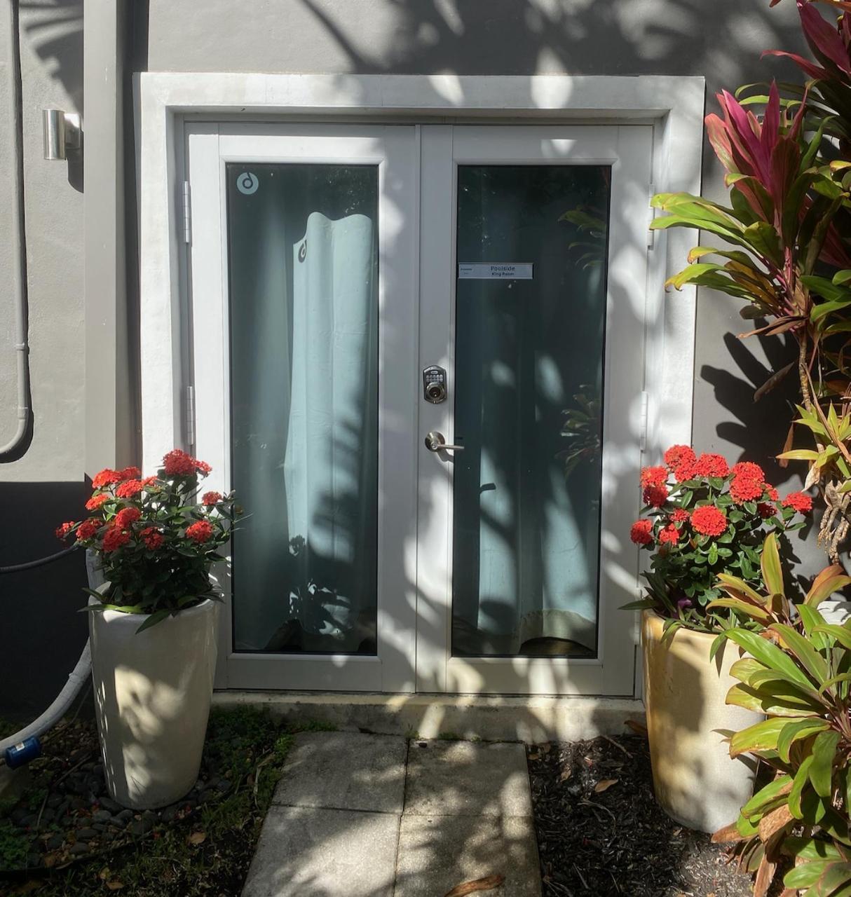 Riverbank Guesthouse Wilton Manors Room photo
